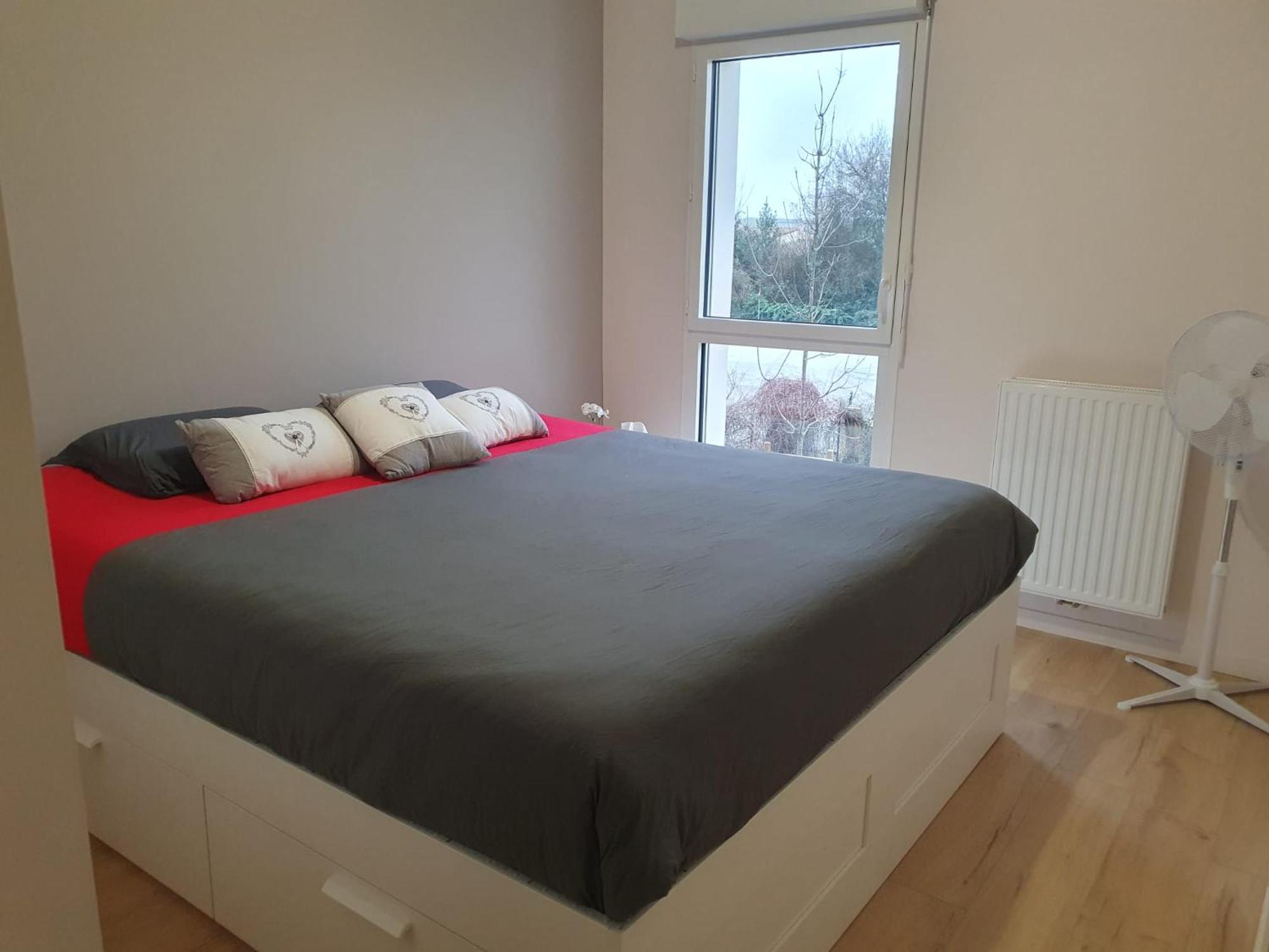 Appartement A Floirac Avec 2 Chambres, Un Parking Prive, Une Terrasse, A 5 Minutes En Voiture De L'Arkea Arena De Bordeaux Bagian luar foto